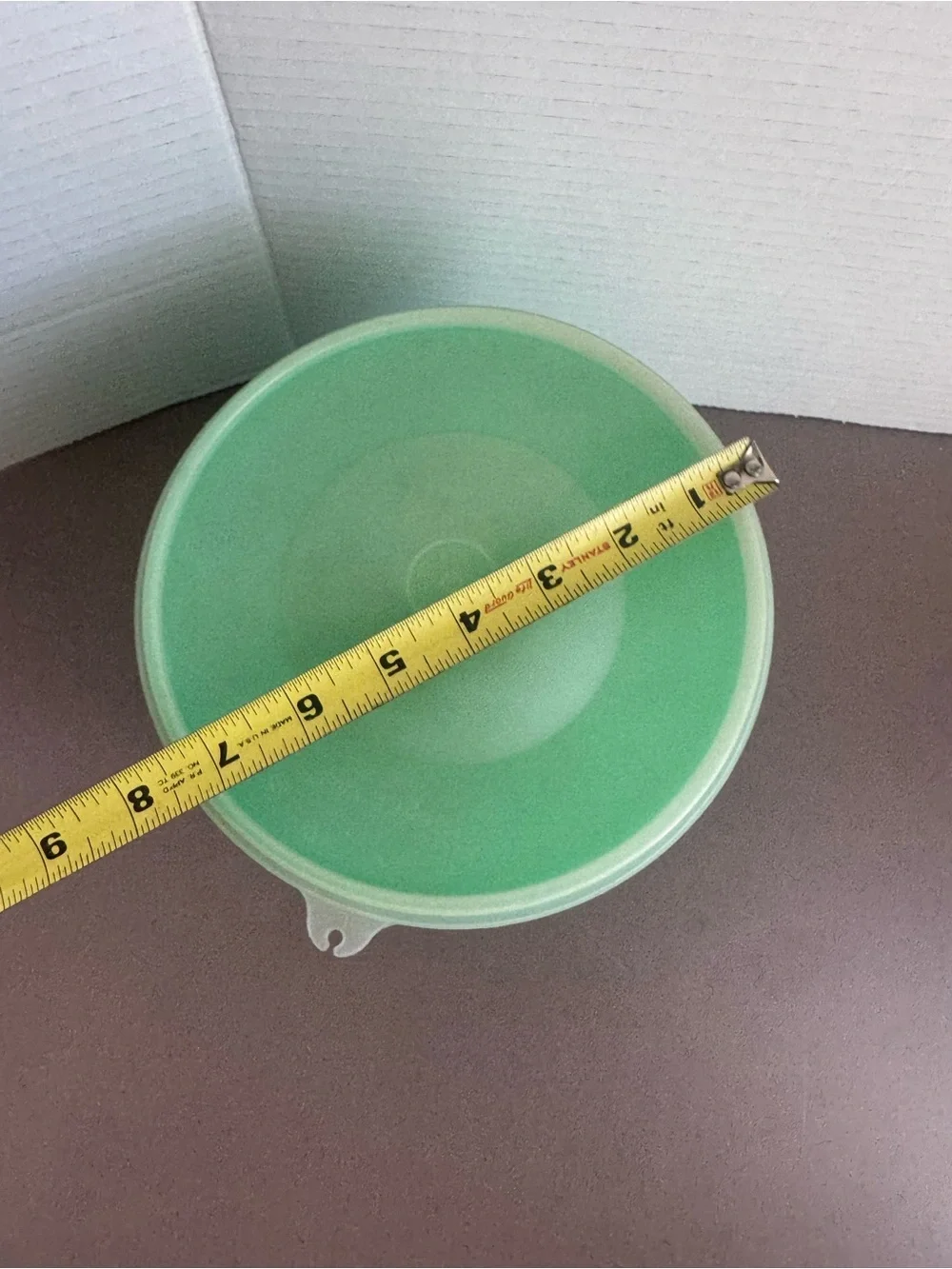 Vintage TUPPERWARE Jadite Crisp It Small Lettuce Keeper w/ lid